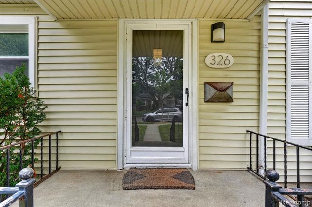326 Walnut Avenue, Royal Oak, MI 48073