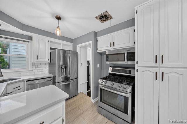 326 Walnut Avenue, Royal Oak, MI 48073