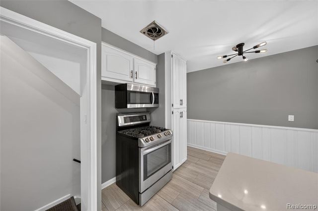 326 Walnut Avenue, Royal Oak, MI 48073