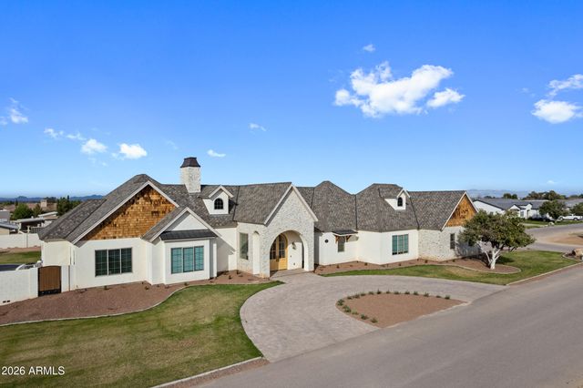 18212 E NAVAJO Drive, Queen Creek, AZ 85142