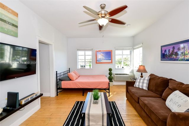 8415 Harding Ave 19, Miami Beach, FL 33141