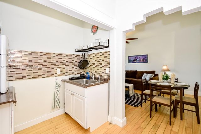 8415 Harding Ave 19, Miami Beach, FL 33141