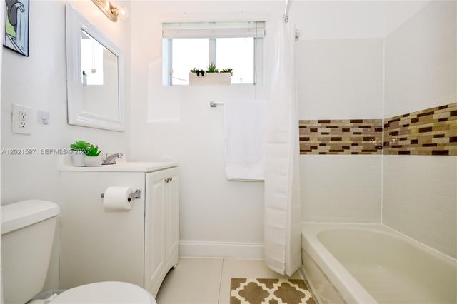 8415 Harding Ave 19, Miami Beach, FL 33141