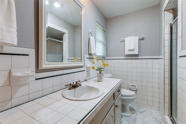 2223 Babalos Lane, Dallas, TX 75228