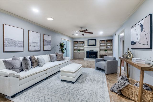 2223 Babalos Lane, Dallas, TX 75228