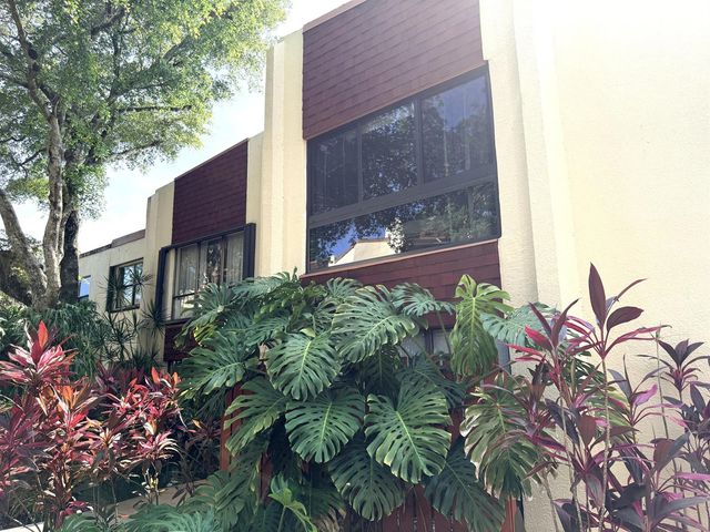 301 N Pine Island Road 265, Plantation, FL 33324