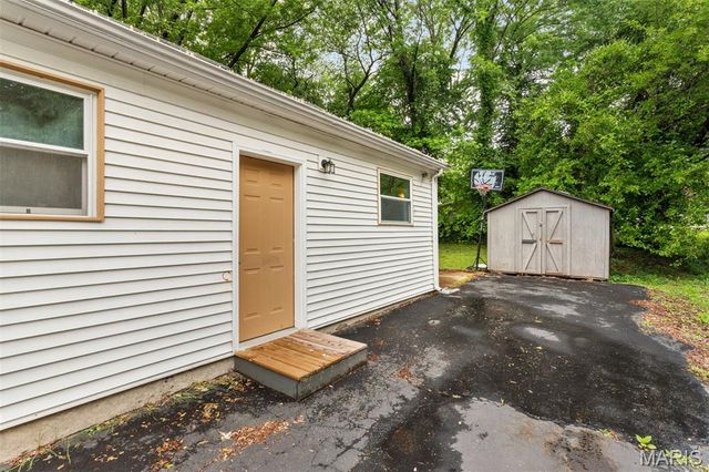 135 Grether Avenue, Hazelwood, MO 63135