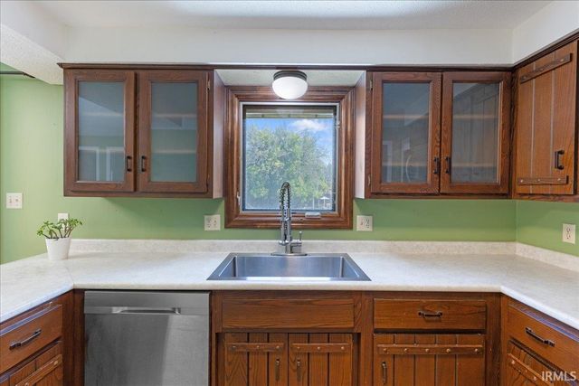 5728 Lancashire Court, Fort Wayne, IN 46825