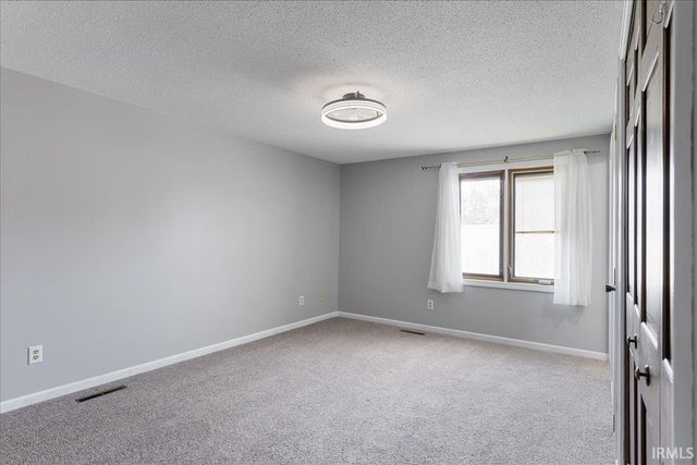 5728 Lancashire Court, Fort Wayne, IN 46825