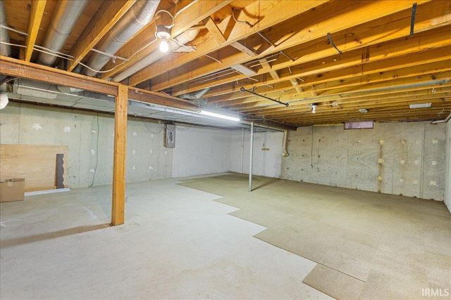 5728 Lancashire Court, Fort Wayne, IN 46825