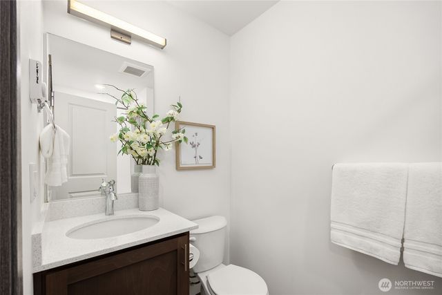 1351 Nolta Loop NE, Bainbridge Island, WA 98110