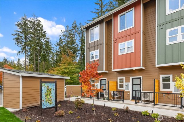 1351 Nolta Loop NE, Bainbridge Island, WA 98110