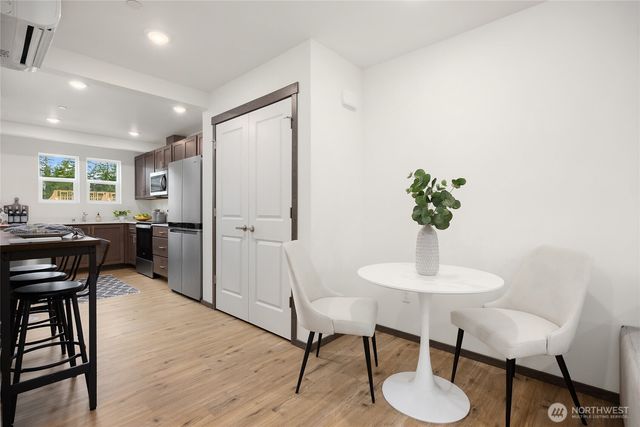 1351 Nolta Loop NE, Bainbridge Island, WA 98110