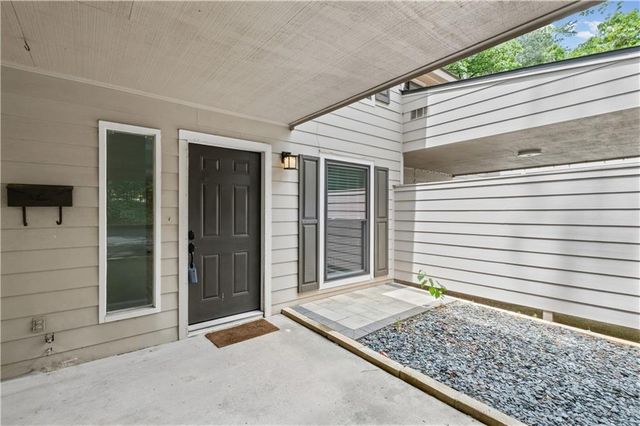4844 Twin Lakes Trail, Atlanta, GA 30360