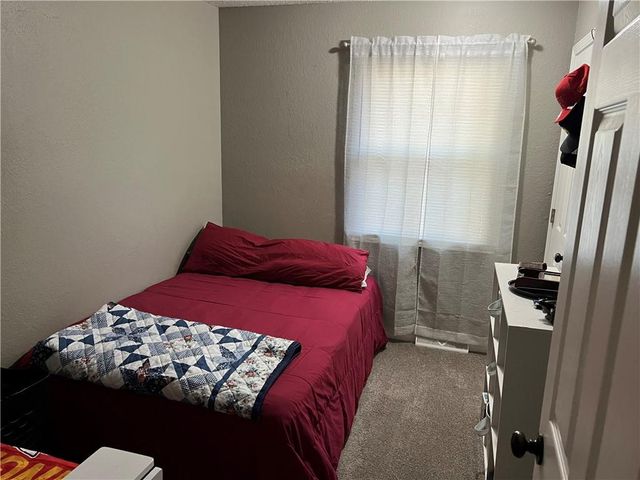 19704 E 14TH Terrace N, Independence, MO 64056