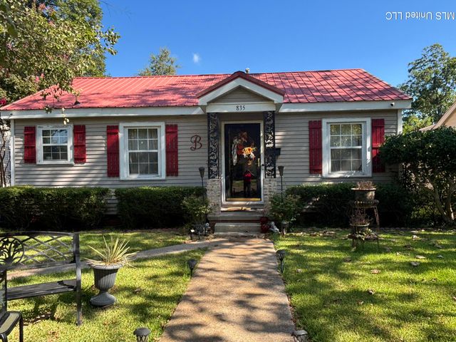 835 Catalpa Street, Clarksdale, MS 38614