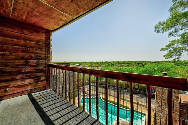 6903 Deatonhill DR 16, Austin, TX 78745