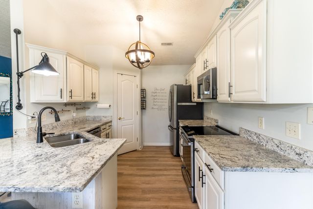 1608 Ashley Court, 304, Florence, KY 41042