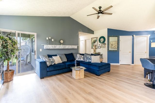 1608 Ashley Court, 304, Florence, KY 41042