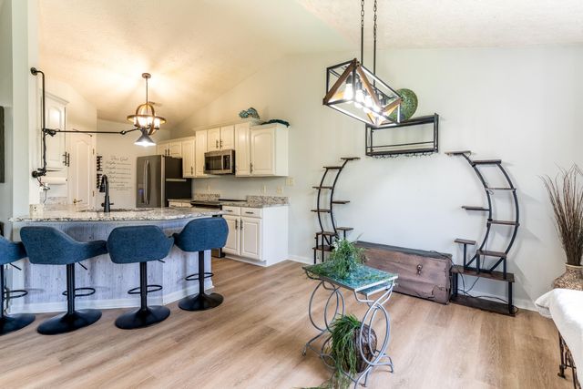 1608 Ashley Court, 304, Florence, KY 41042