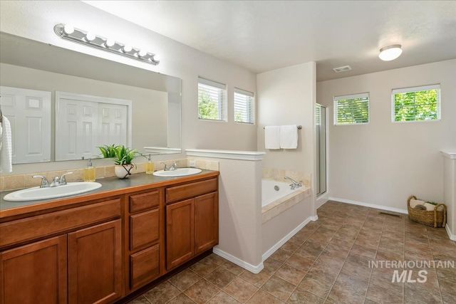 182 E Ironstone Drive, Meridian, ID 83646