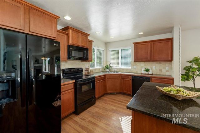 182 E Ironstone Drive, Meridian, ID 83646