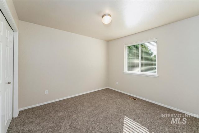 182 E Ironstone Drive, Meridian, ID 83646