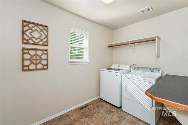 182 E Ironstone Drive, Meridian, ID 83646