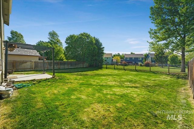 182 E Ironstone Drive, Meridian, ID 83646