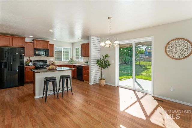 182 E Ironstone Drive, Meridian, ID 83646