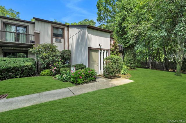 45 Richmond Boulevard 2B, Ronkonkoma, NY 11779