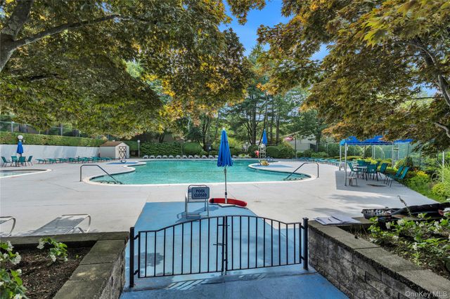 45 Richmond Boulevard 2B, Ronkonkoma, NY 11779