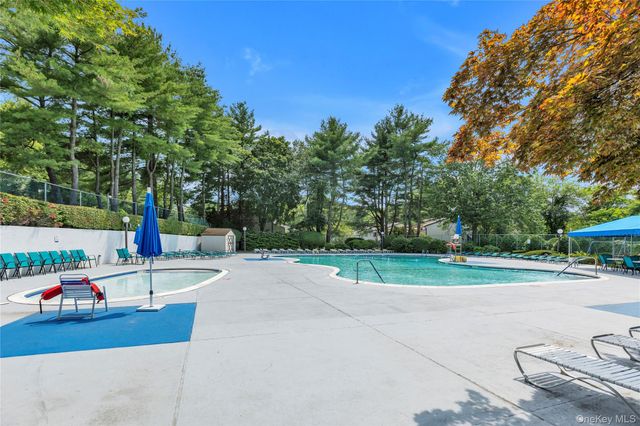 45 Richmond Boulevard 2B, Ronkonkoma, NY 11779