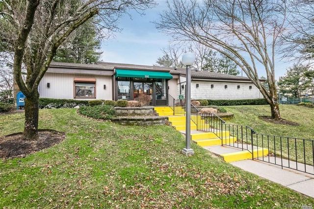 45 Richmond Boulevard 2B, Ronkonkoma, NY 11779