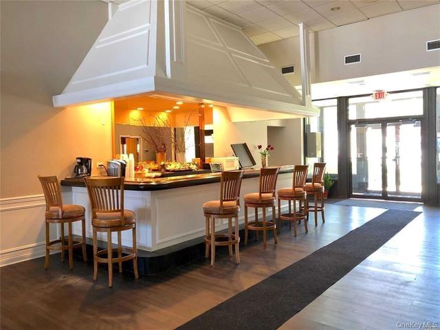 45 Richmond Boulevard 2B, Ronkonkoma, NY 11779