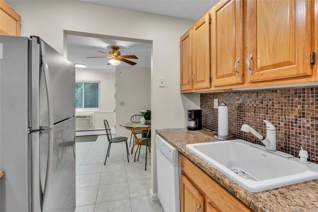 45 Richmond Boulevard 2B, Ronkonkoma, NY 11779