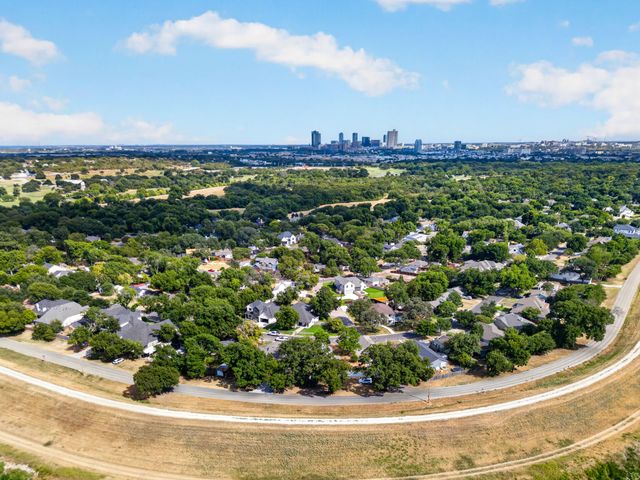 3837 Englewood Lane, Fort Worth, TX 76107