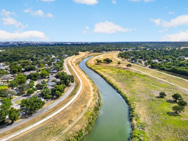 3837 Englewood Lane, Fort Worth, TX 76107