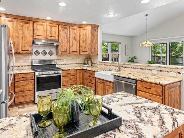 4203 Lookout Ln, Fort Collins, CO 80526