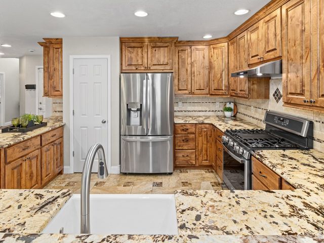 4203 Lookout Ln, Fort Collins, CO 80526