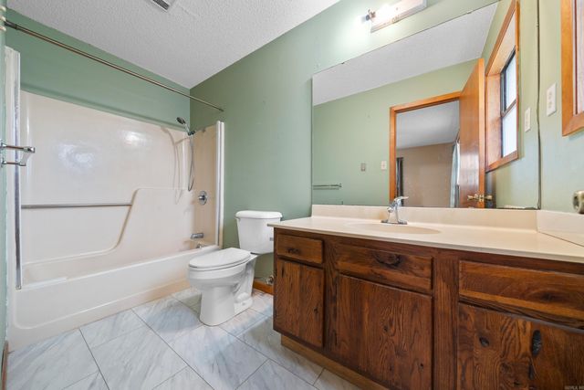 220 Lockhaven Point, Hot Springs, AR 71913