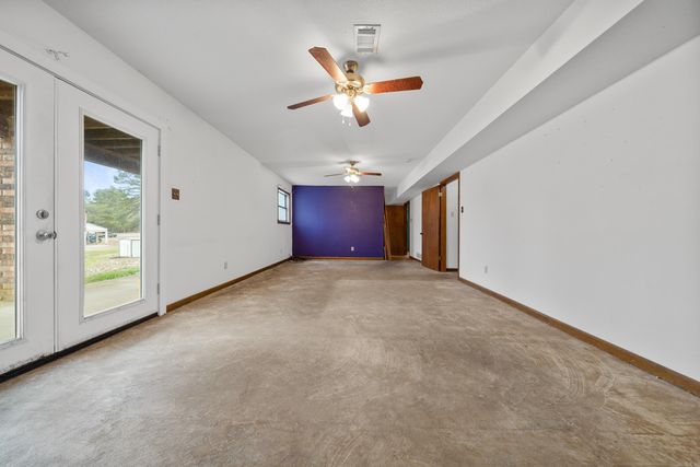 220 Lockhaven Point, Hot Springs, AR 71913