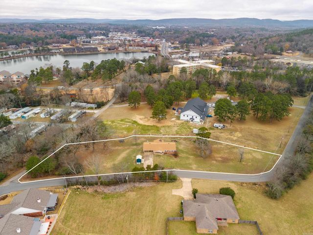 220 Lockhaven Point, Hot Springs, AR 71913