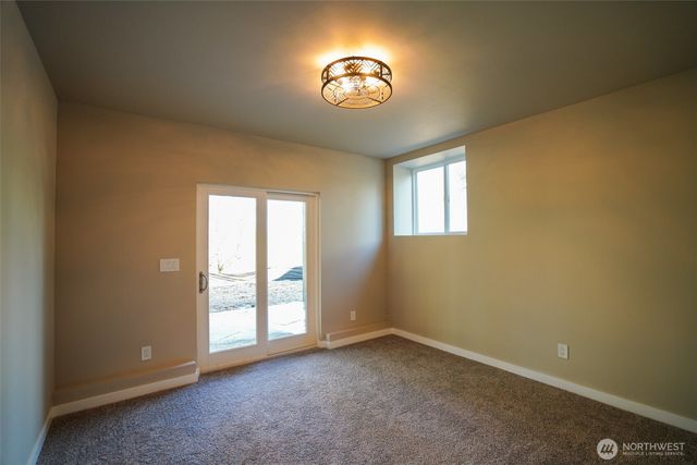 254 Skyler Way, Eatonville, WA 98328