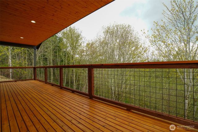 254 Skyler Way, Eatonville, WA 98328