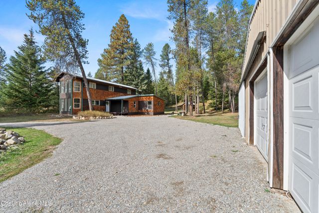 17561 E PERIMETER RD, Athol, ID 83801