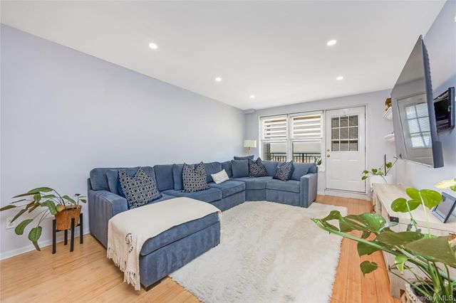 1 E Broadway 5G, Long Beach, NY 11561