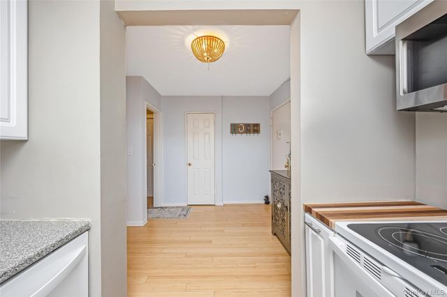 1 E Broadway 5G, Long Beach, NY 11561