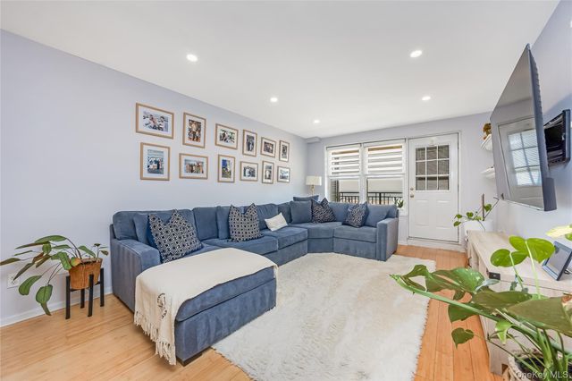 1 E Broadway 5G, Long Beach, NY 11561