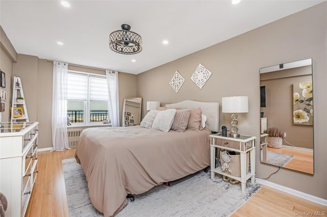 1 E Broadway 5G, Long Beach, NY 11561